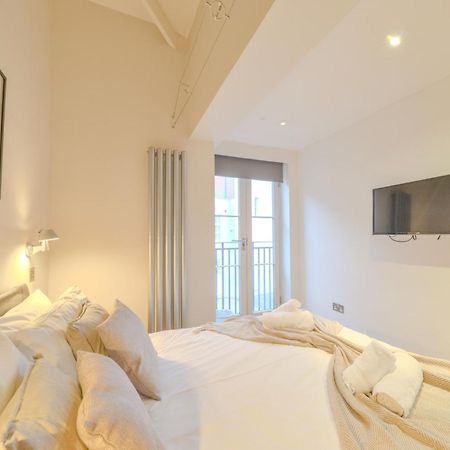 Central Two Bedroom Apartments St Albans By Central Stays Short Lets & Serviced Accommodation With Free Parking Szoba fotó