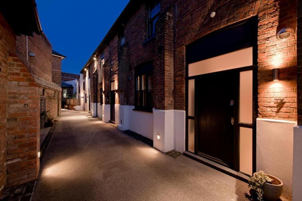 Central Two Bedroom Apartments St Albans By Central Stays Short Lets & Serviced Accommodation With Free Parking Szoba fotó